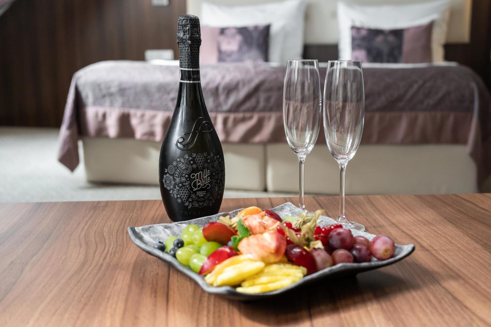 Hotel Sladovna Czarna Góra Zewnętrze zdjęcie