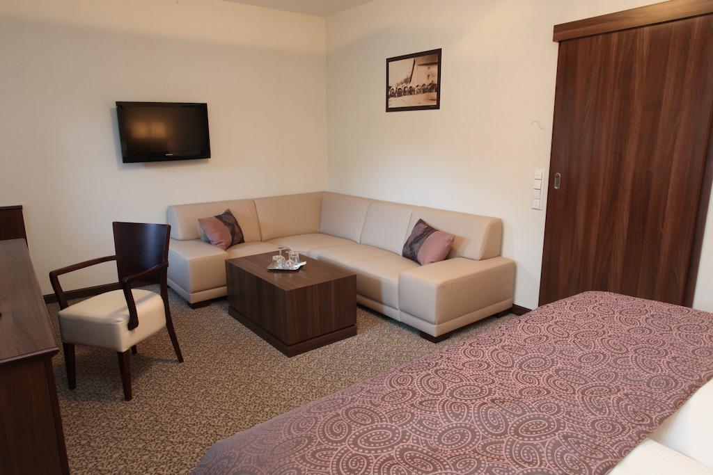 Hotel Sladovna Czarna Góra Pokój zdjęcie